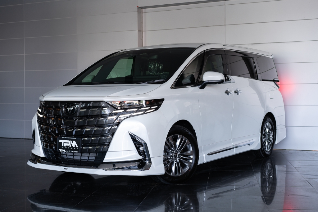 TOYOTA ALPHARD 2.5 Z Gasssoline + Modellista  ปี 2024 #1