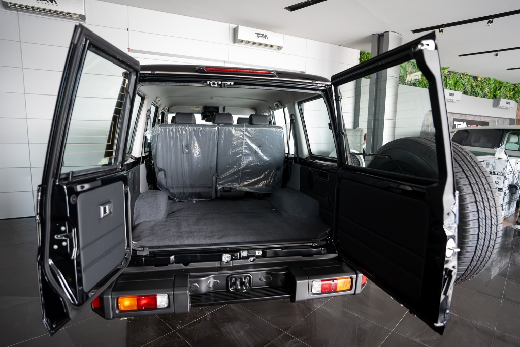 TOYOTA LAND CRUISER 2.8 AX 4WD AT4WD. ปี 2024 #12