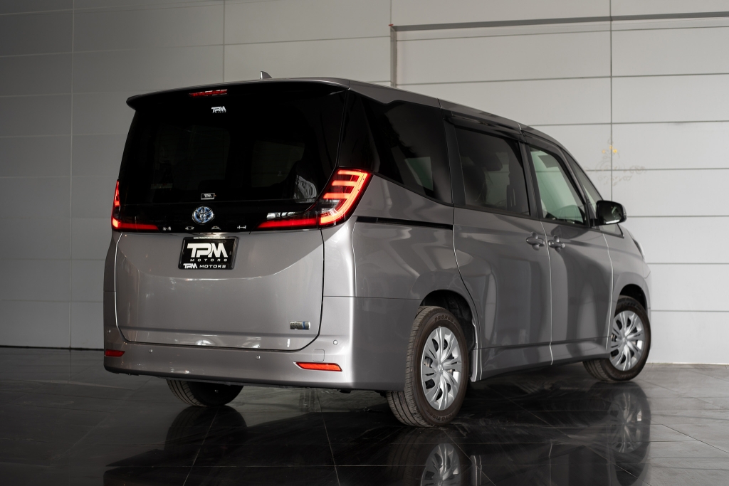 TOYOTA NOAH 1.8 HYBRID X AT ปี 2025 #2