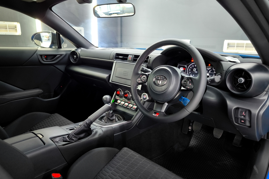 TOYOTA GR86 2.4 Cup Car Basic MT ปี 2025 #3