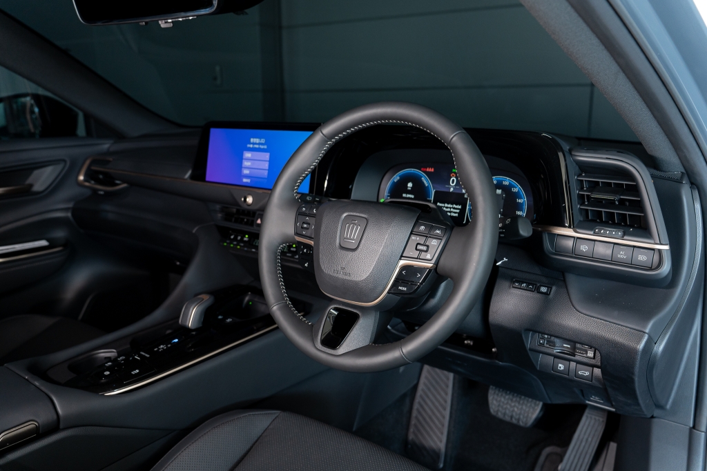 TOYOTA CROWN 2.5 SPORT Z HYBRID AT ปี 2025 #3