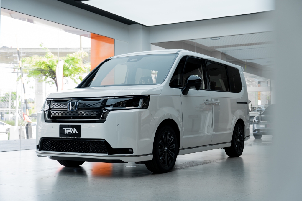 HONDA STEPWGN 2.0 e:HEV Premium Line Black Edition AT ปี 2025 #1
