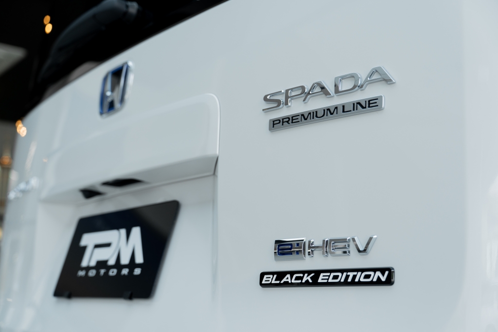 HONDA STEPWGN 2.0 e:HEV Premium Line Black Edition AT ปี 2025 #19