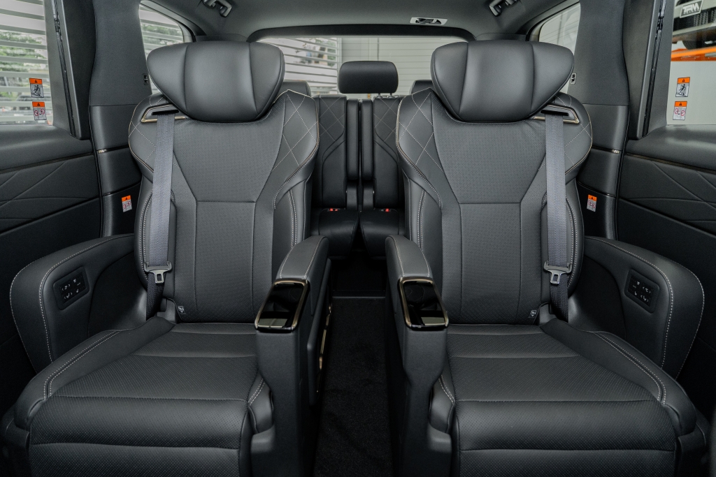 TOYOTA VELLFIRE 2.5 HEV Z PREMIER AT ปี 2026 #12