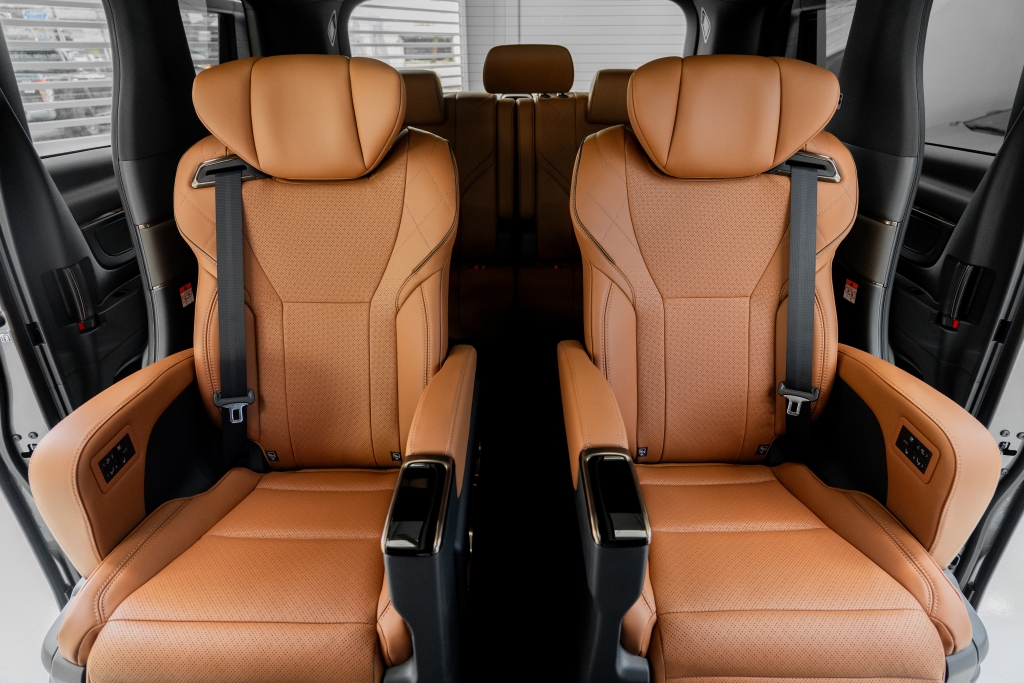 TOYOTA VELLFIRE 2.5 HEV Z PREMIER AT ปี 2026 #9