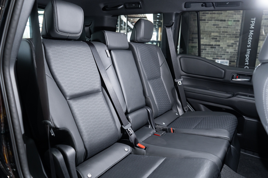 TOYOTA LAND CRUISER 2.8 VX 4WD AT ปี 2026 #8