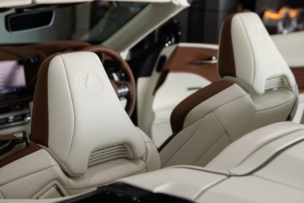 LEXUS LC 500 5.0 Pinnacle Convertible AT Limited Edition AT ปี 2026 #13