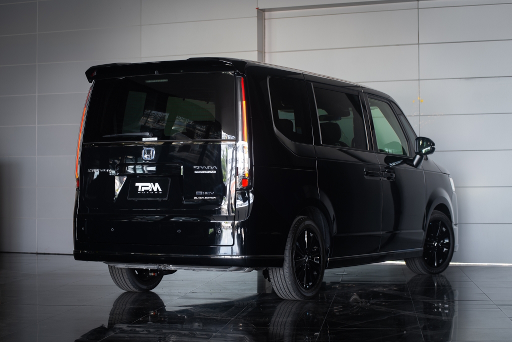HONDA STEPWGN 2.0 e:HEV Premium Line Black Edition AT ปี 2026 #2