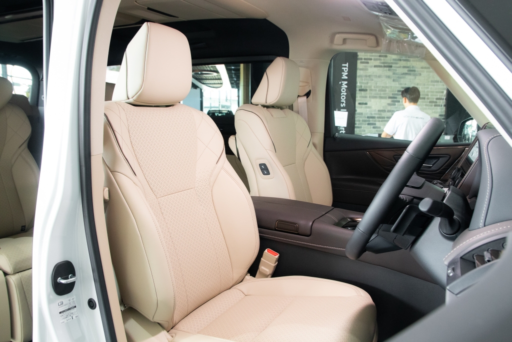 TOYOTA ALPHARD 2.5 HEV Executive Lounge ปี 2026 #8