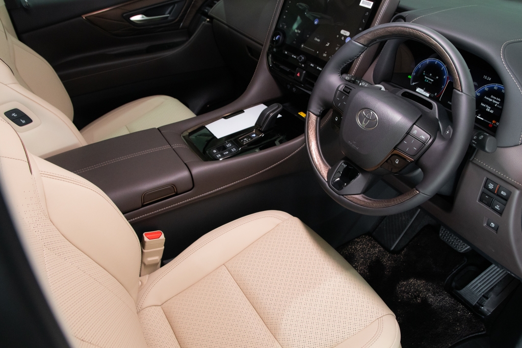 TOYOTA ALPHARD 2.5 HEV Executive Lounge ปี 2026 #9