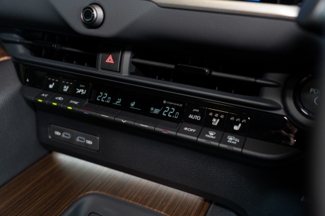 TOYOTA CROWN 2.5 Z SEDAN HYBRID AT ปี 2025 #8