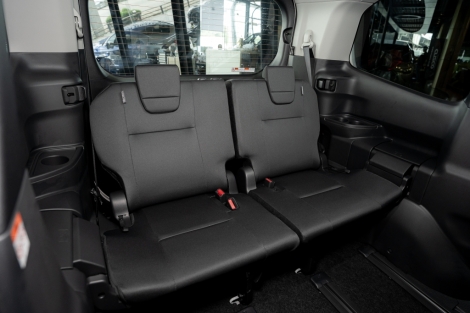 TOYOTA NOAH 1.8 HYBRID X AT ปี 2025 #9