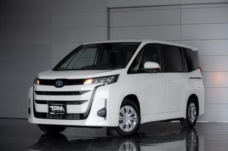TOYOTA NOAH โฉมปี (22-29) 1.8 HYBRID X