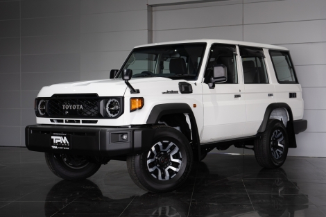 TOYOTA LAND CRUISER 70 2.8 AX 4WD