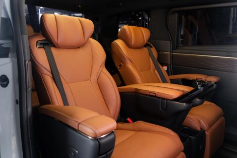 TOYOTA VELLFIRE 2.5 HEV 4WD Executive lounge + Modellista Japan AT ปี 2025 #4
