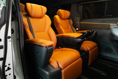TOYOTA VELLFIRE 2.5 HEV 4WD Executive lounge + Options GR Full Spec  AT ปี 2025 #7