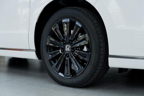 HONDA STEPWGN 2.0 e:HEV Premium Line Black Edition AT ปี 2025 #6