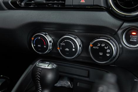 MAZDA MX 5 1.5 Roadster S Special Package Convertible AT ปี 2025 #13