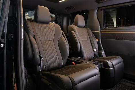 TOYOTA ALPHARD 2.5 Hybrid G Grade 2WD (7 Seat) ปี 2026 #4